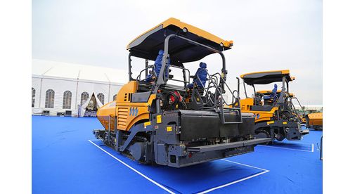 Асфальтоукладчик XCMG RP405